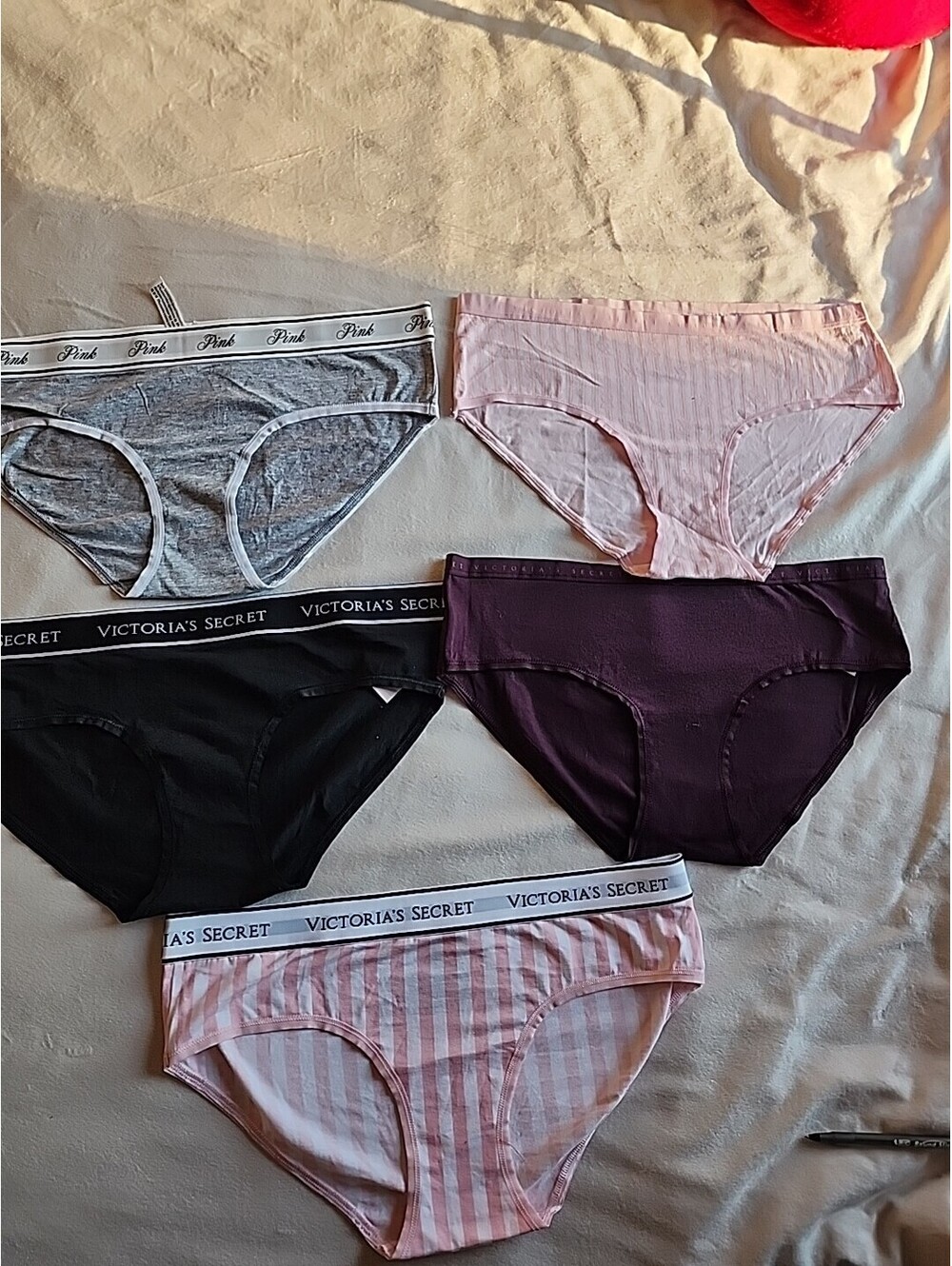5  pairs size  M Victoria's Secret hiphuggers vintage RN54867 CA 67359 India